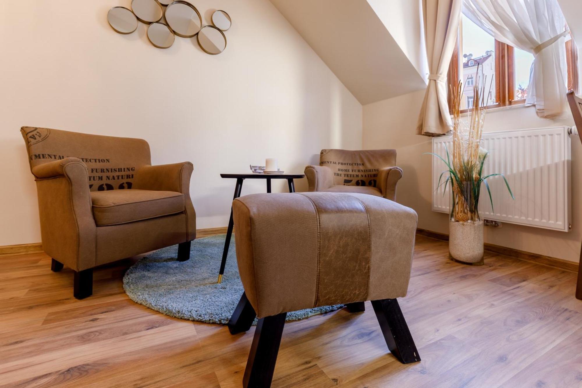 Apartments Menuet Karlovy Vary Phòng bức ảnh