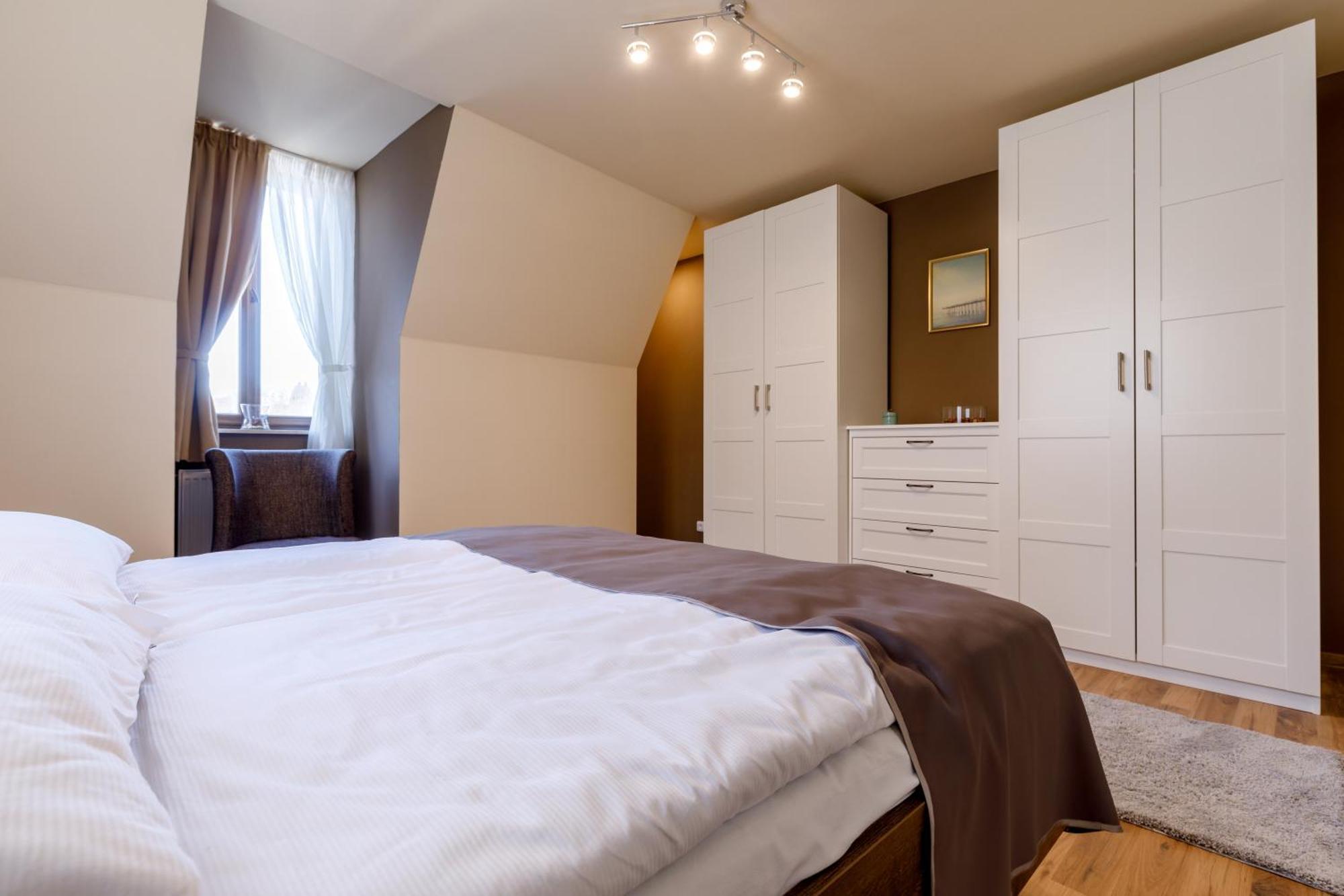 Apartments Menuet Karlovy Vary Phòng bức ảnh