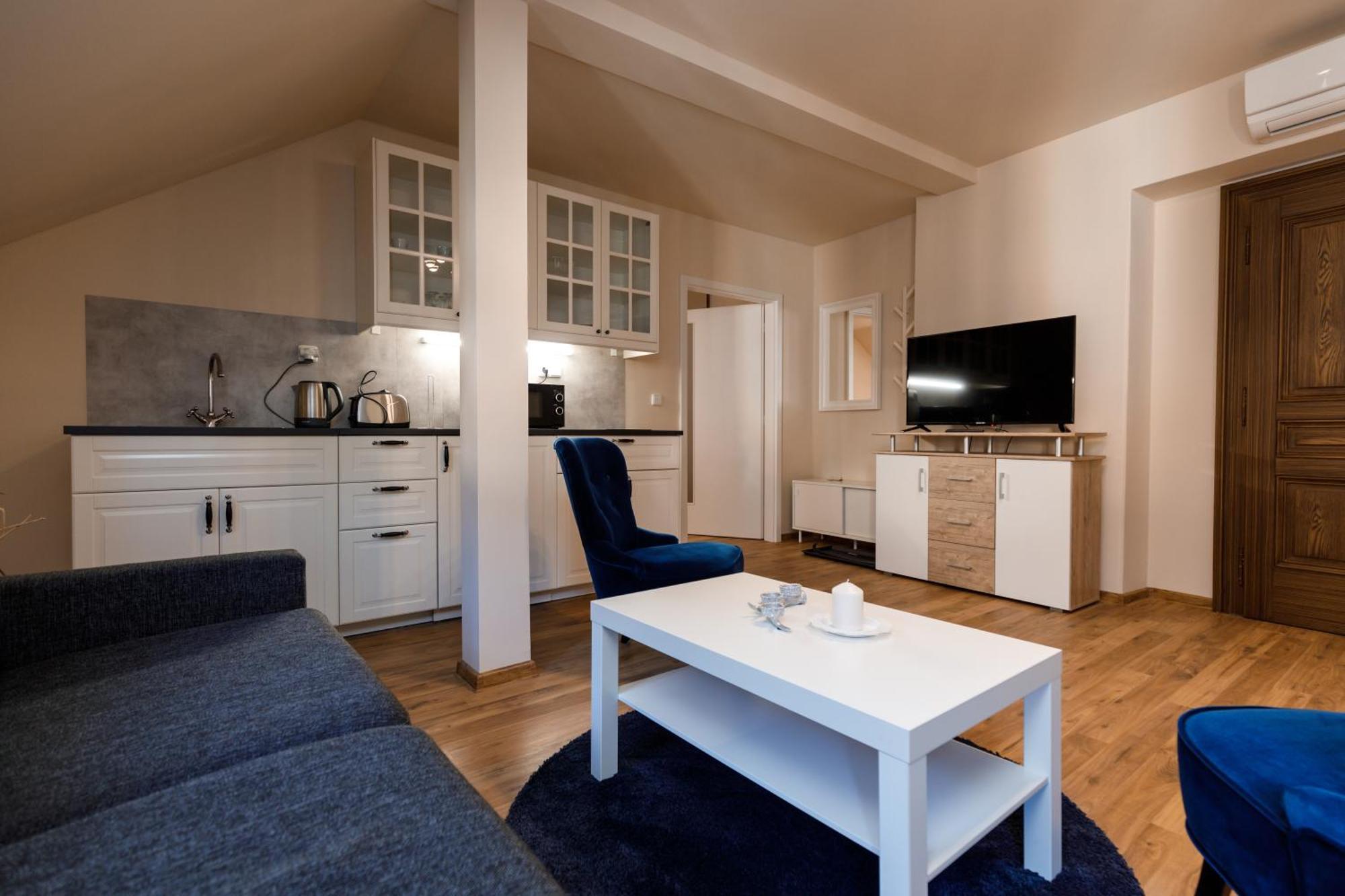 Apartments Menuet Karlovy Vary Phòng bức ảnh