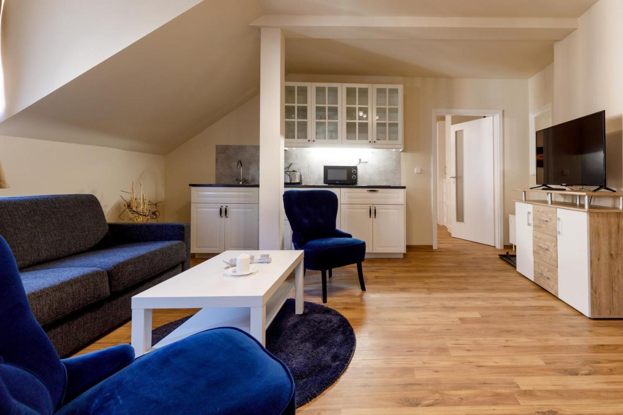 Apartments Menuet Karlovy Vary Phòng bức ảnh
